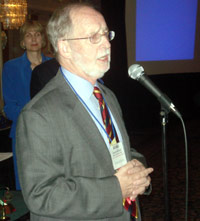 Mayor George Van Dusen accepts ICCTA's 2007 Gary W. Davis Ethical Leadership Award.